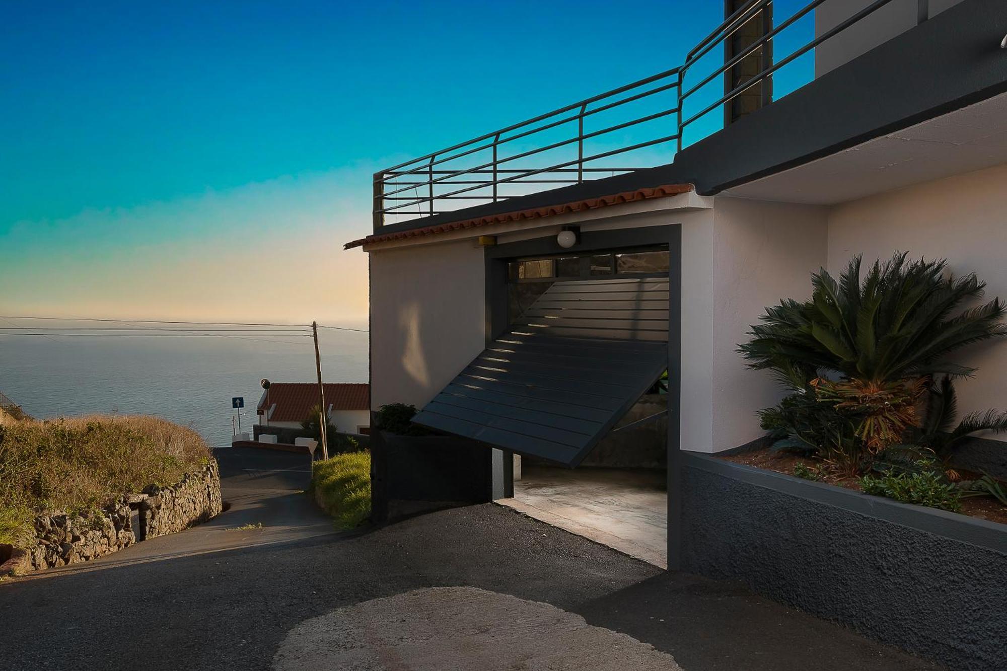 Welcome Home, With A Fantastic View, Sunrise & Sunsets Estreito Da Calheta Экстерьер фото